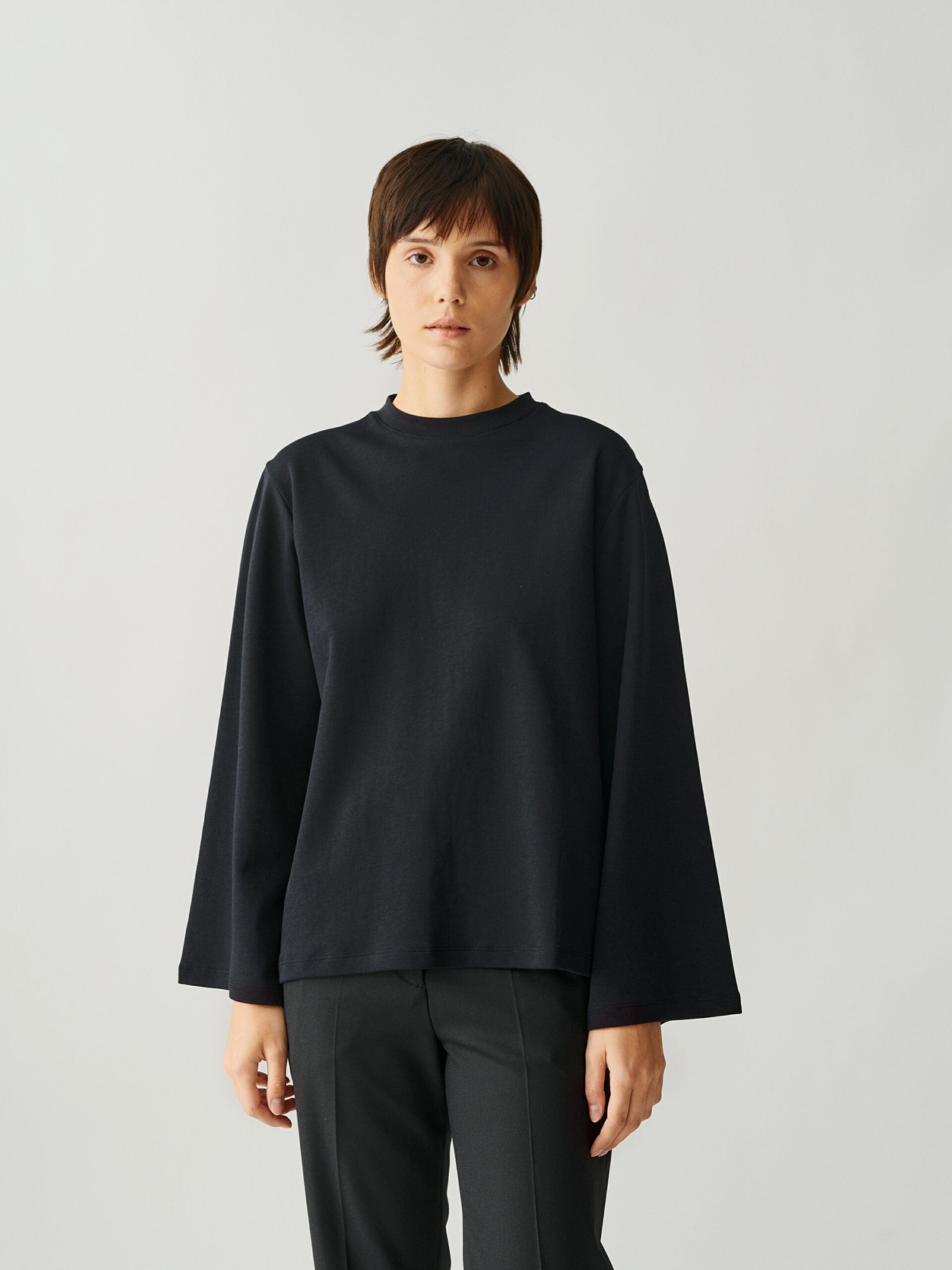 Amanda Longsleeve