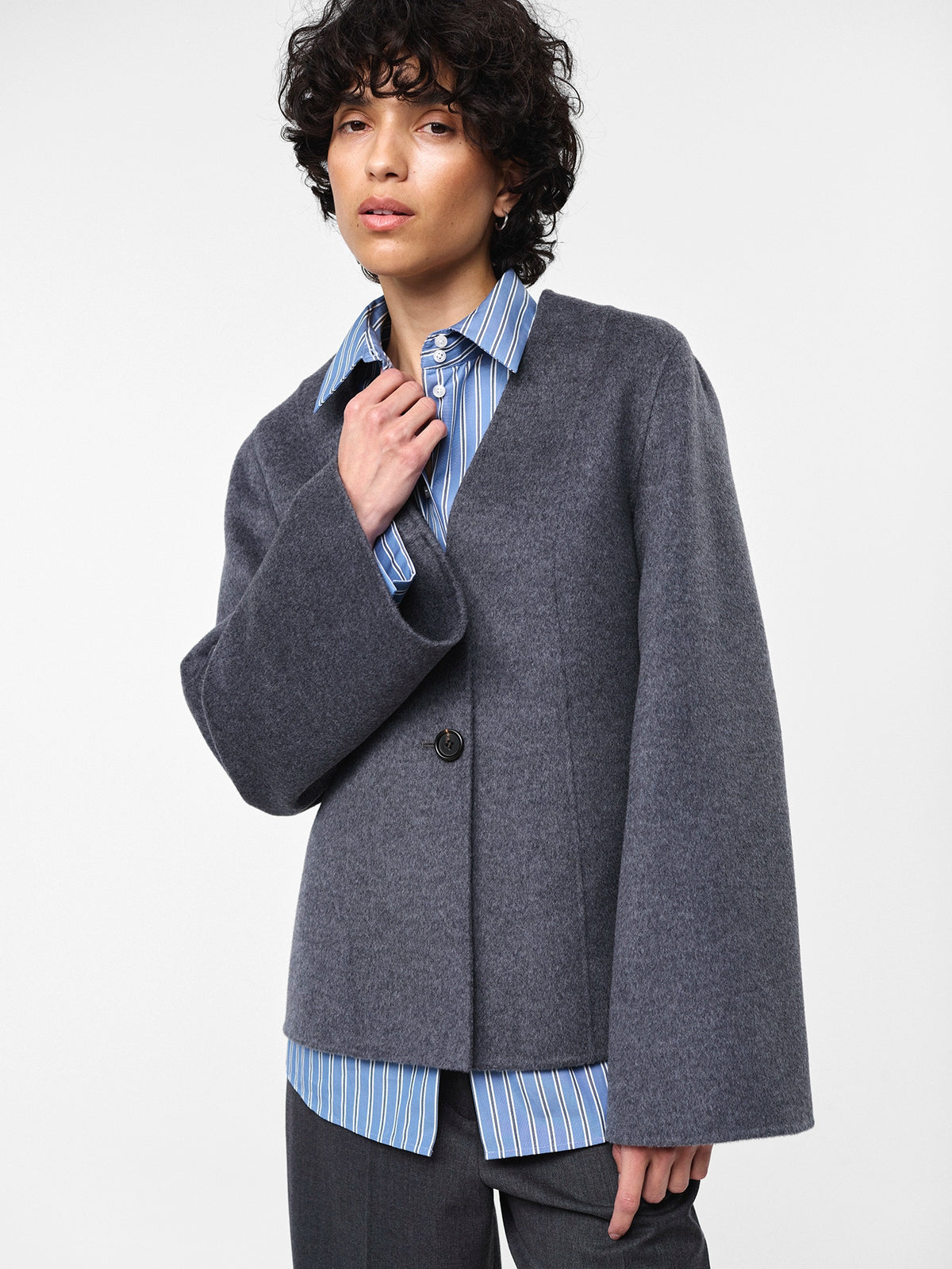 Maria Wool Blazer in Grey, wool, close-up