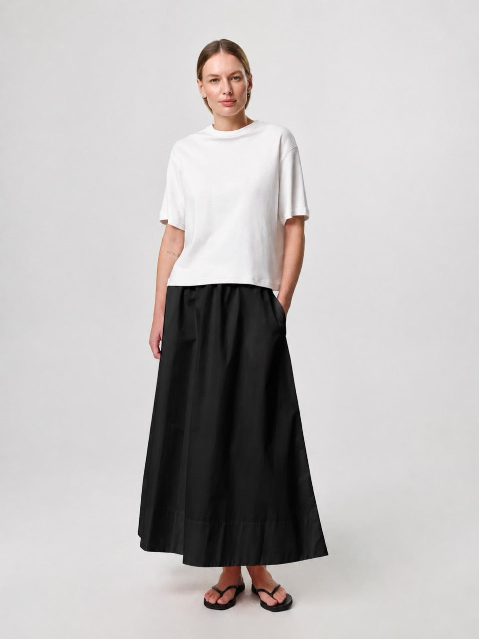 Stella Tee